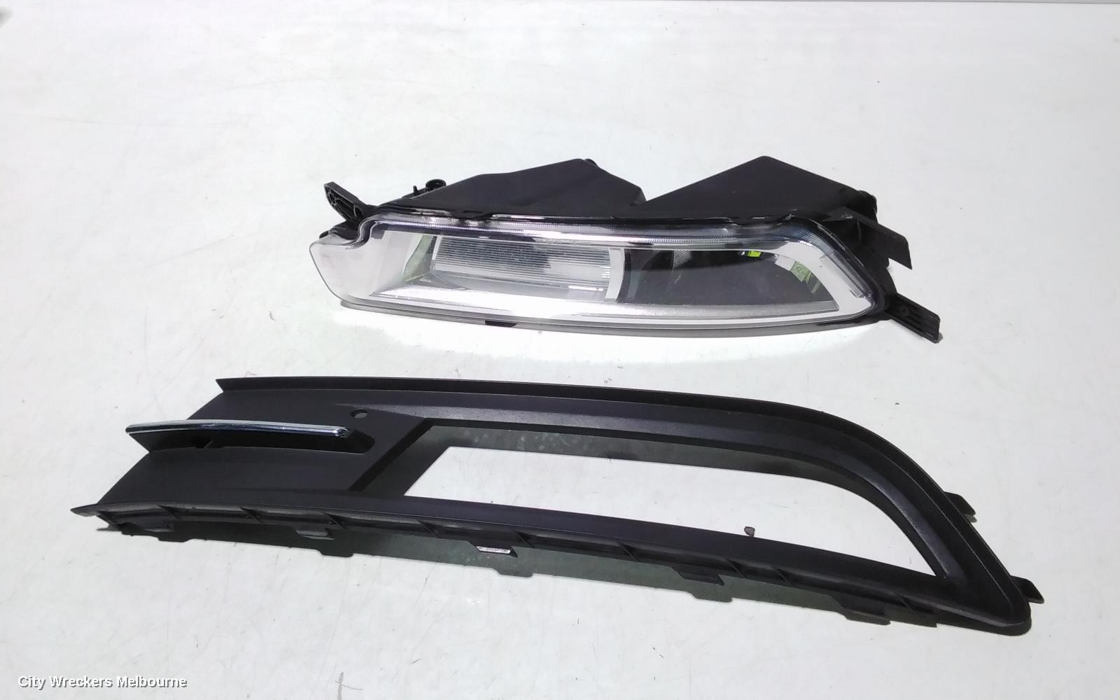 VOLKSWAGEN PASSAT LEFT INDICATOR/FOG/SIDE, B8/MK7, BUMPER FOGLAMP, STANDARD TYPE, 06/2015 - 10/2019