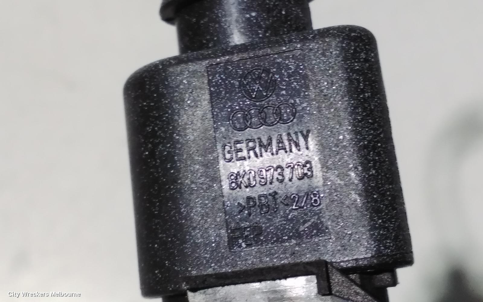 VOLKSWAGEN PASSAT, B8/MK7, 06/2015 - 05/2023, P/N 5Q0 919 275 B    3 PICES WITH CENTER BAR SENSOER  SEE PIC 75$ EACH : 104442