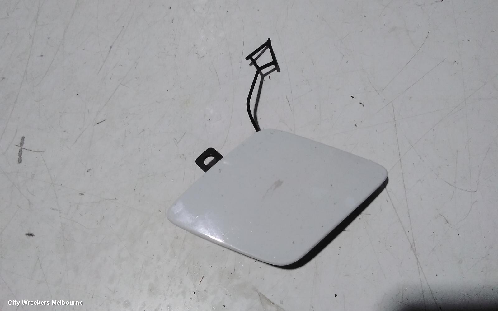 KIA CERATO LEFT DOOR MIRROR, YD, SEDAN/HATCH, MANUAL FOLDING, NON PUDDLE LAMP TYPE, 04/2013 - 02/2016
