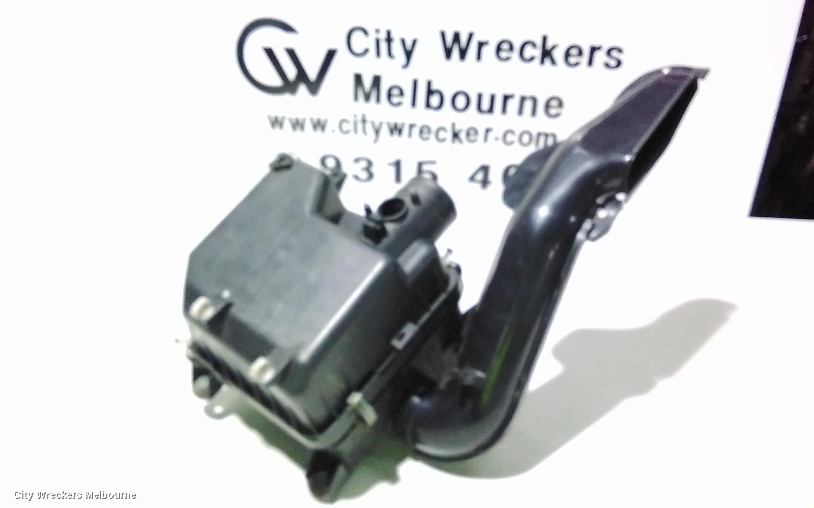 MITSUBISHI TRITON AIR CLEANER/BOX, AIR CLEANER, ML-MN, 2.5, DIESEL, 07/2006 - 04/2015