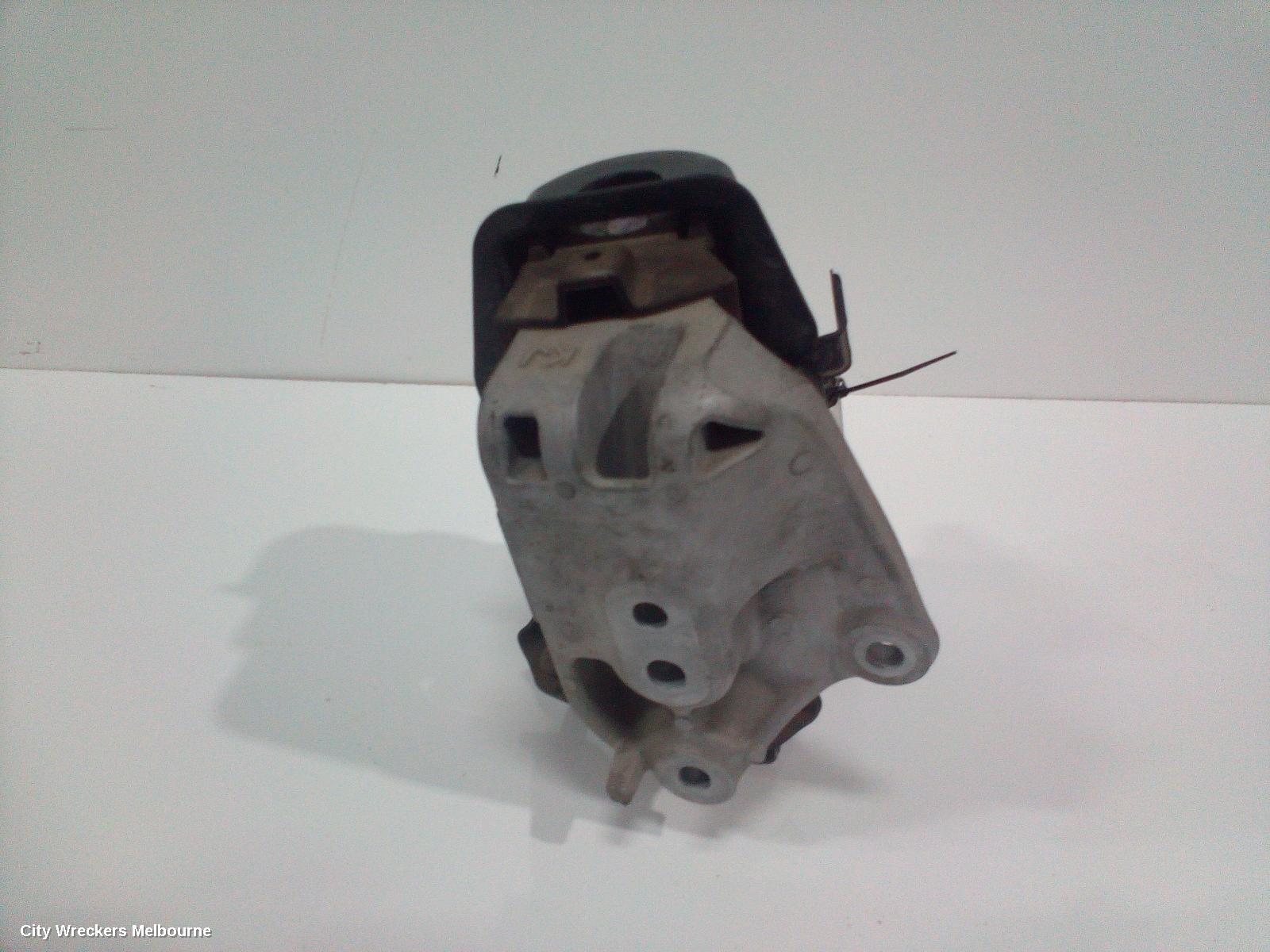 TOYOTA CAMRY MOUNT, XV70, 09/2017 - 05/2024