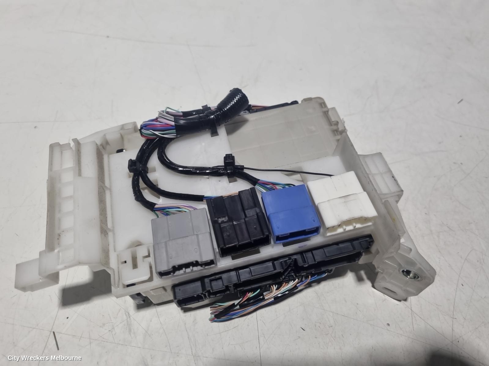 TOYOTA CAMRY FUSE BOX, UNDER DASH, XV70, 09/2017 ONWARDS