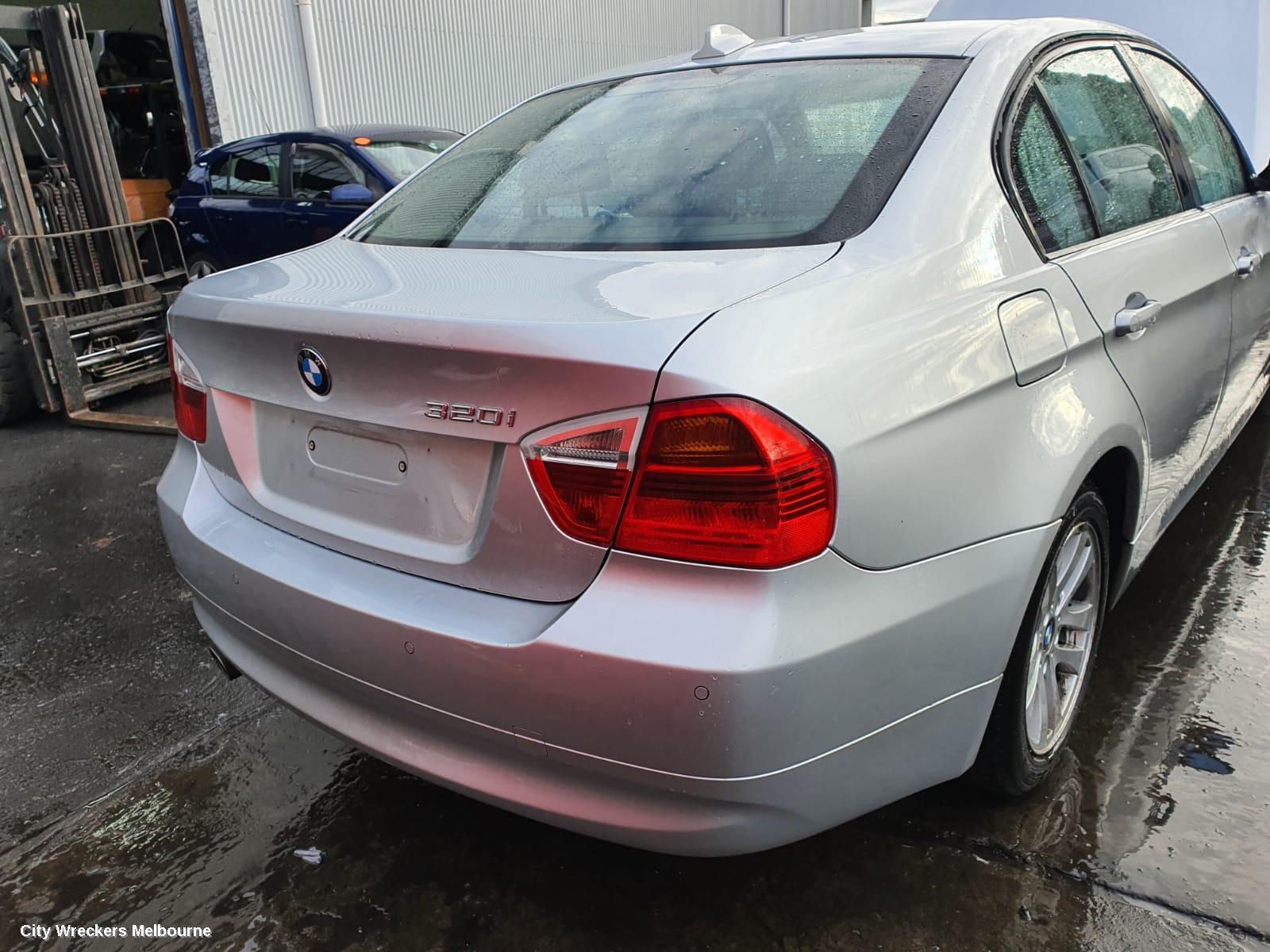 BMW 3 SERIES RIGHT INDICATOR/FOG/SIDE, BUMPER FOGLAMP, E90/E91, SEDAN/WAGON, NON M SPORT TYPE, 03/2005 - 08/2008