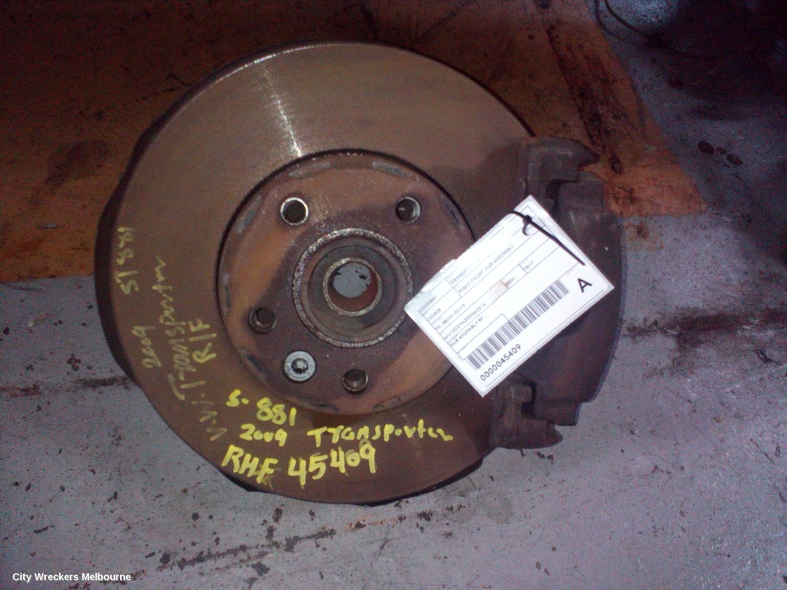 VOLKSWAGEN TRANSPORTER RIGHT FRONT HUB ASSEMBLY, T5, 08/2004 - 02/2010