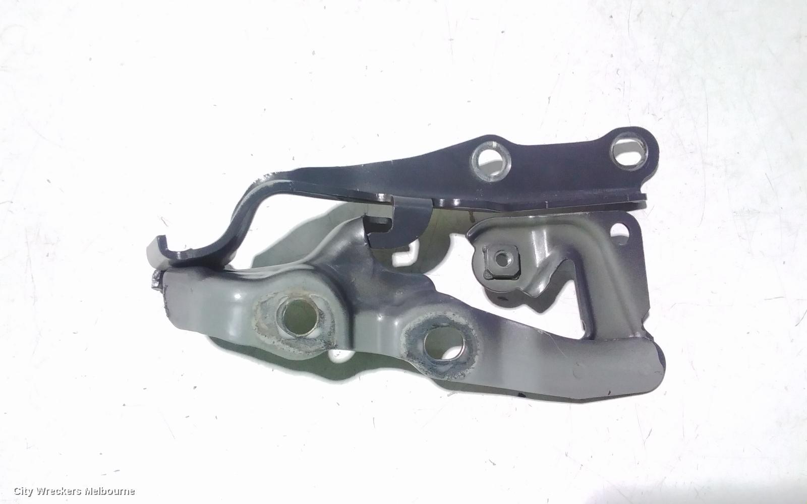 TOYOTA AURION BONNET HINGE/STRUT, GSV40R, HINGE (LH SIDE), 10/2006 - 03/2012