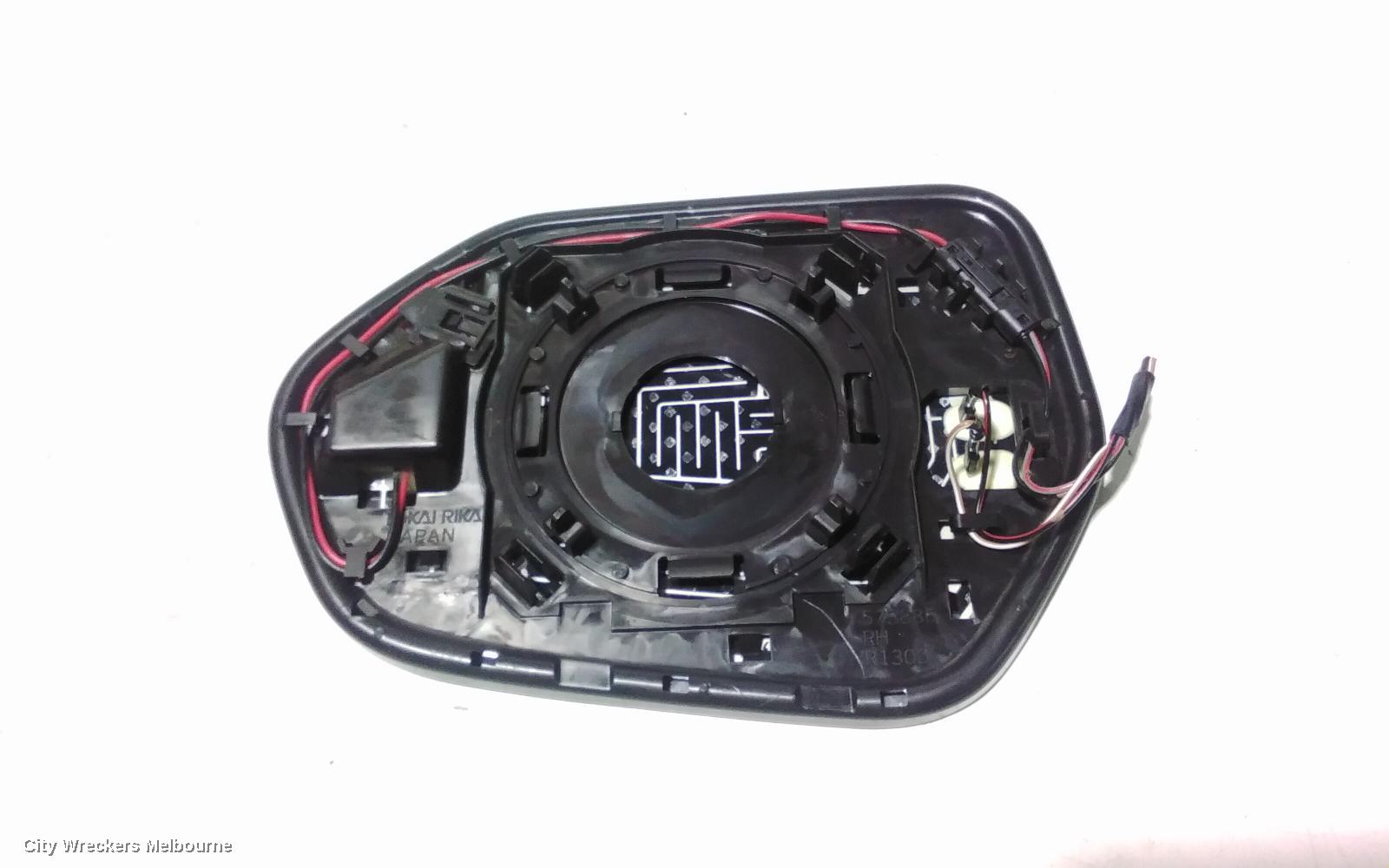TOYOTA C-HR RIGHT DOOR MIRROR, GEN 1, POWER FOLD, HEATED, AUTO DIM, BLIND SPOT, COLOUR CODED TYPE, 10/2019 ONWARDS