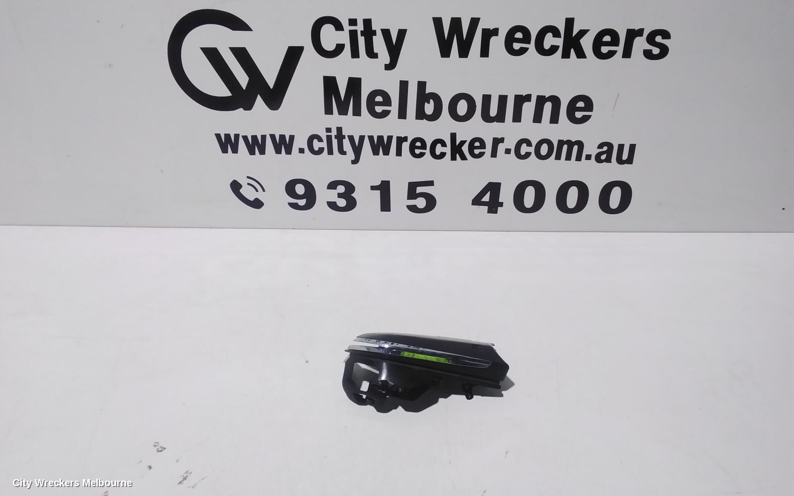 TOYOTA C-HR LEFT DOOR MIRROR, GEN 1, POWER FOLD, W/ PUDDLE LIGHT, COLOUR CODED, 12/2016 ONWARDS 09/2019