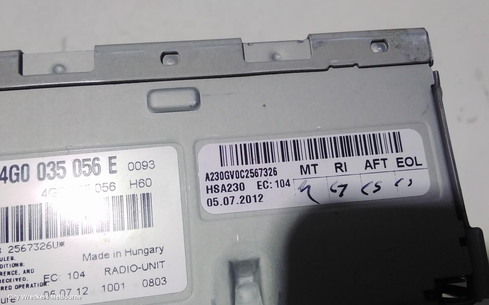 AUDI Q7 RADIO/CD/DVD/SAT/TV, MUSIC INTERFACE (GLOVEBOX), 4L, 09/2006 - 08/2015