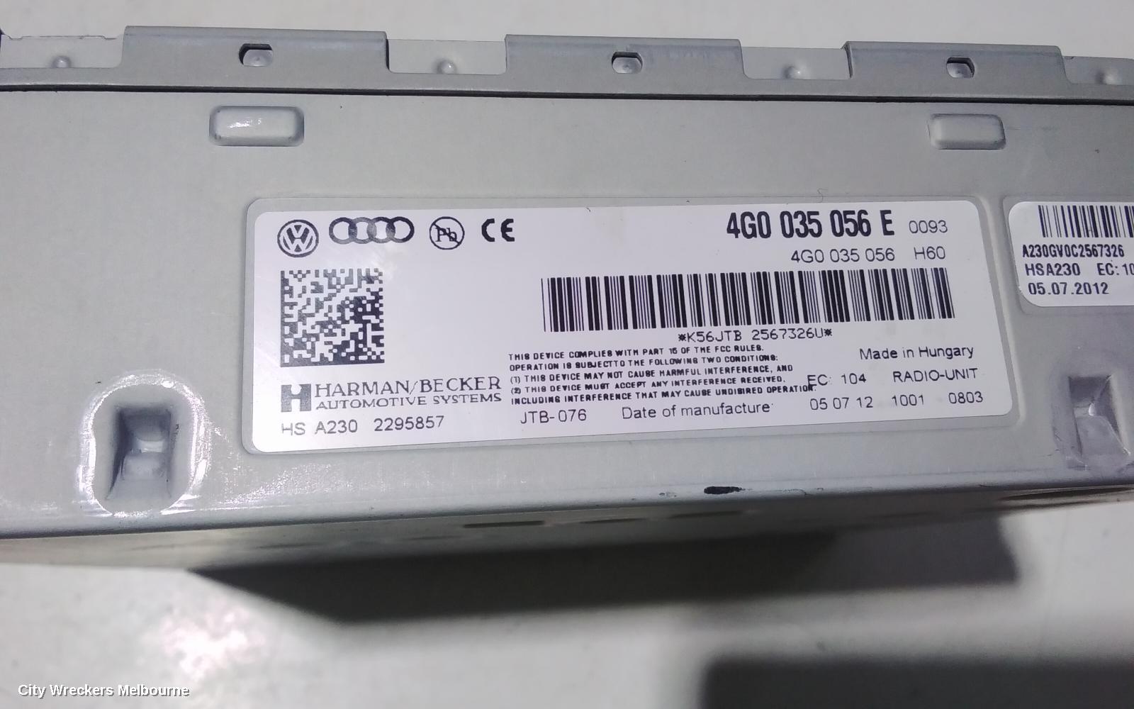 AUDI Q7 RADIO/CD/DVD/SAT/TV, MUSIC INTERFACE (GLOVEBOX), 4L, 09/2006 - 08/2015