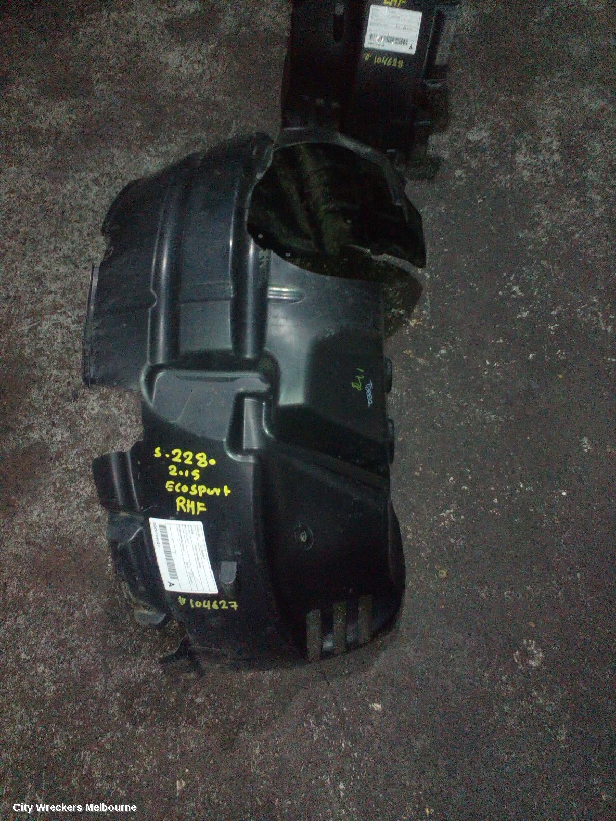 FORD ECOSPORT RIGHT GUARD LINER, BK, 11/2013 - 09/2017