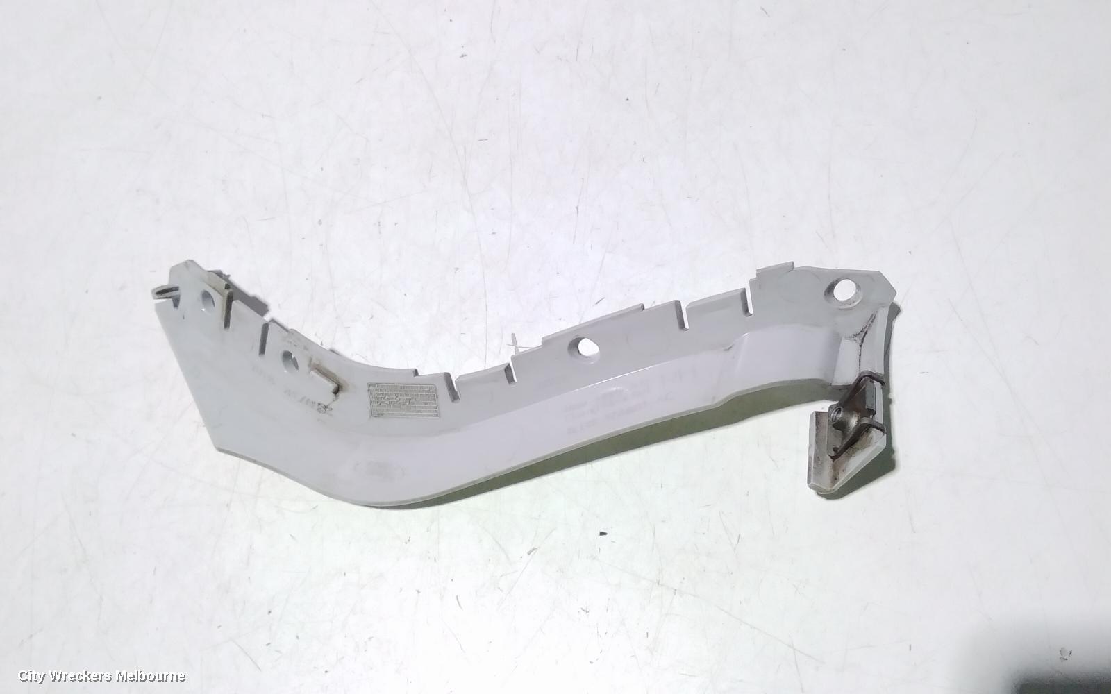 LAND ROVER RANGEROVER EVOQUE, L538, 11/2011 - 01/2019, RHR BAR BRAKET: 104712