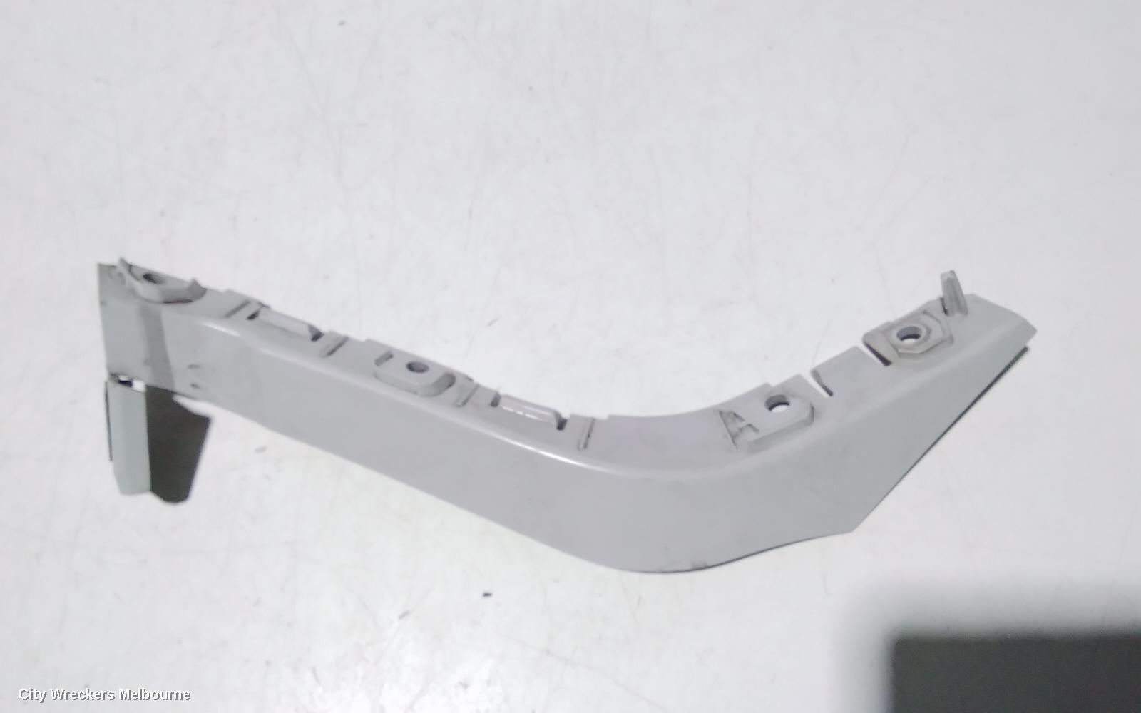 LAND ROVER RANGEROVER EVOQUE, L538, 11/2011 - 01/2019, RHR BAR BRAKET: 104712