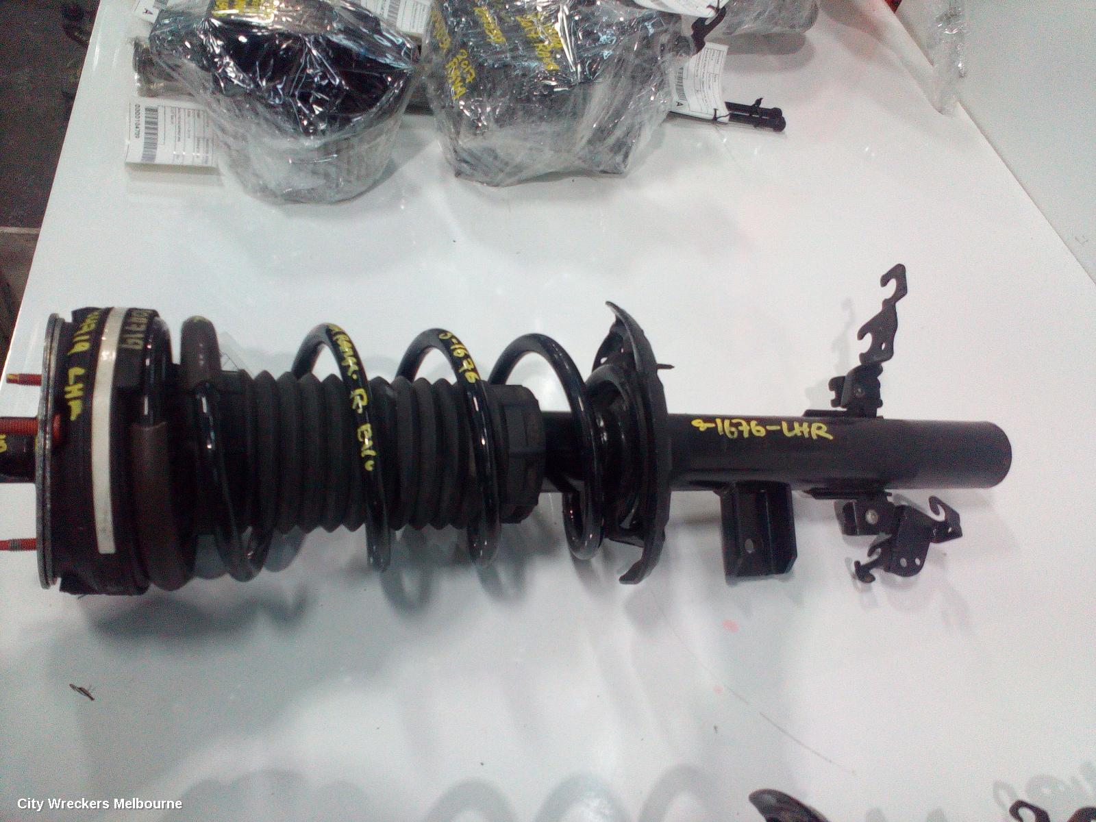 LAND ROVER RANGEROVER EVOQUE LEFT REAR STRUT, L538, 11/2011 - 01/2019