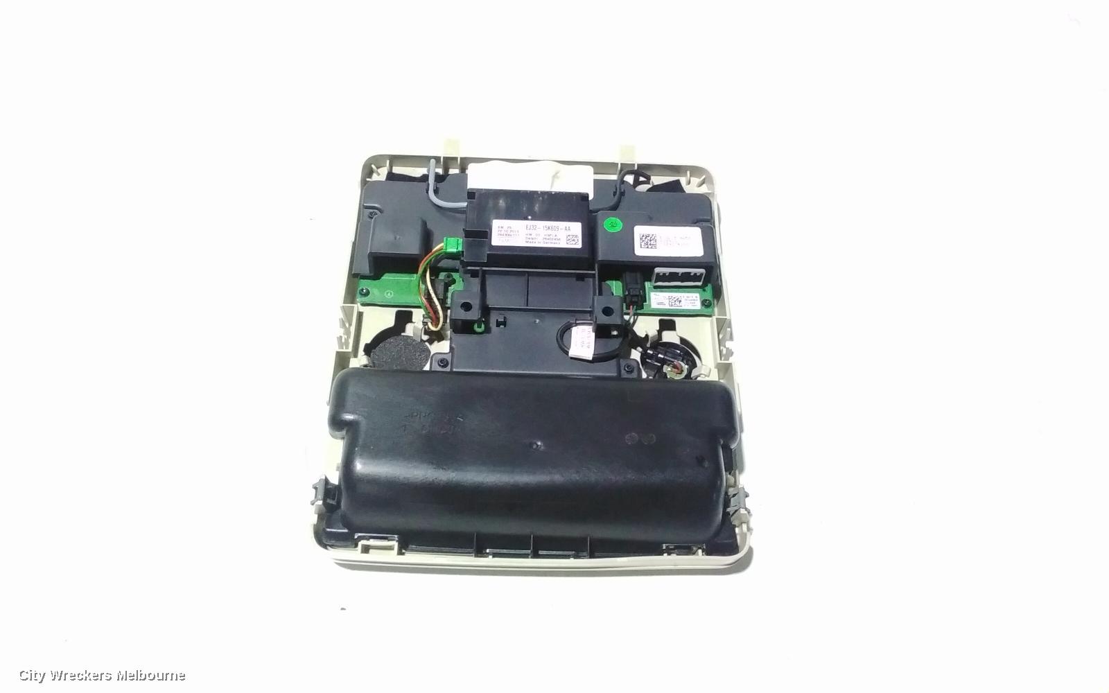 LAND ROVER RANGEROVER EVOQUE COURTESY LIGHT, FRONT (CENTRE), W/ SUNROOF CONTROLS, L538, 11/2011 - 01/2019
