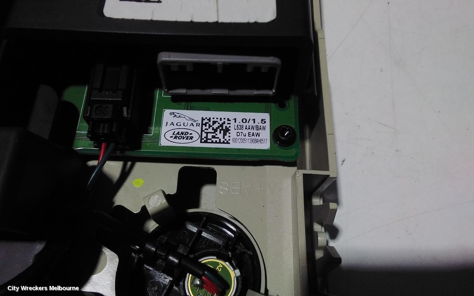 LAND ROVER RANGEROVER EVOQUE COURTESY LIGHT, FRONT (CENTRE), W/ SUNROOF CONTROLS, L538, 11/2011 - 01/2019