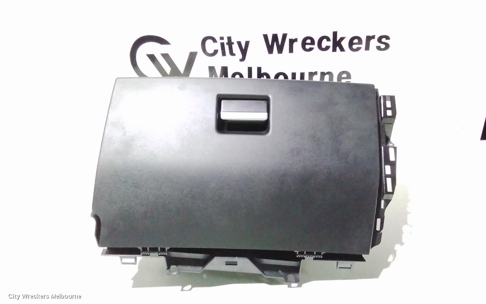 LAND ROVER RANGEROVER EVOQUE GLOVE BOX, L538, 11/2011 - 01/2019