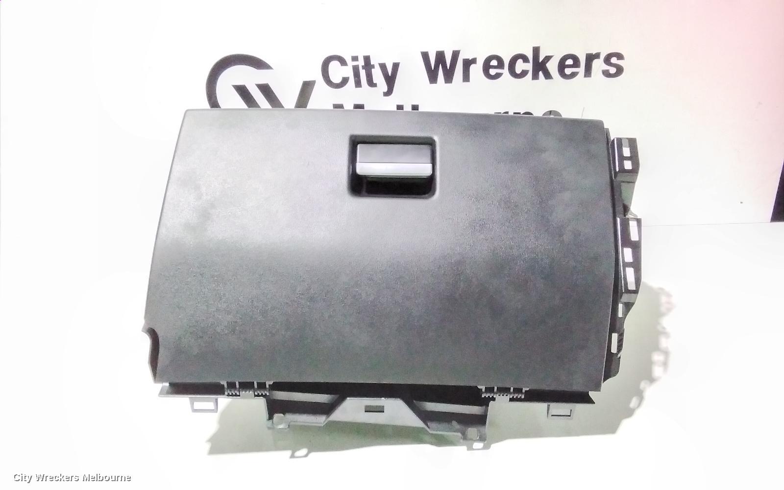 LAND ROVER RANGEROVER EVOQUE GLOVE BOX, L538, 11/2011 - 01/2019