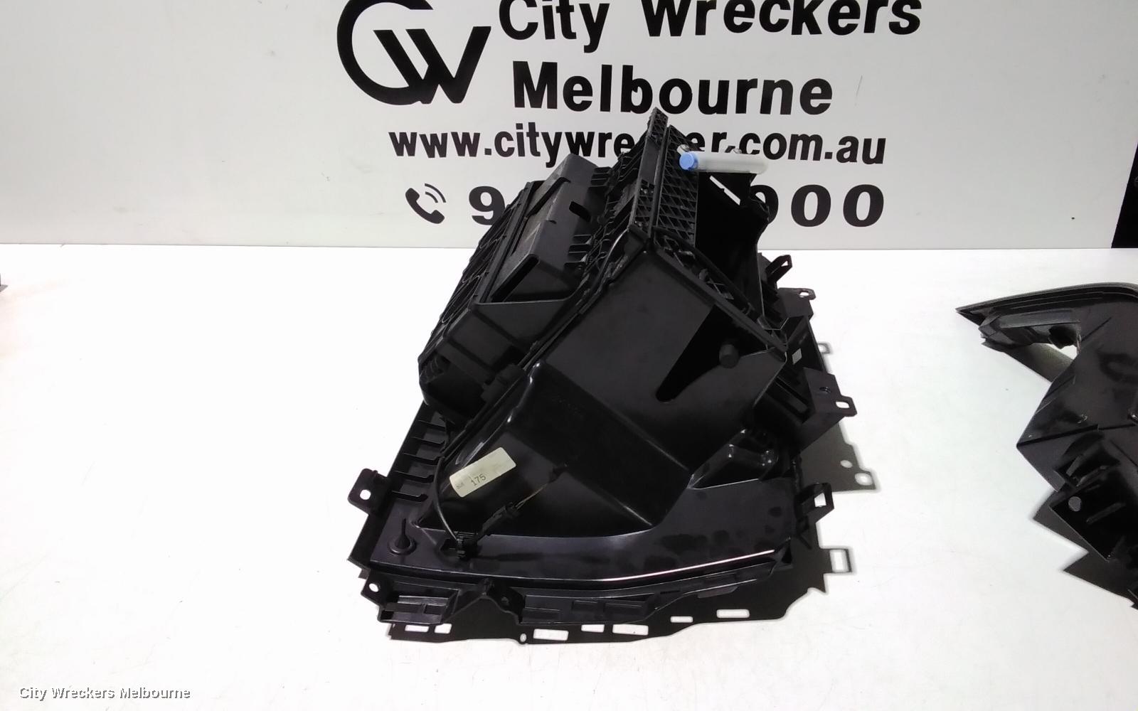 LAND ROVER RANGEROVER EVOQUE GLOVE BOX, L538, 11/2011 - 01/2019