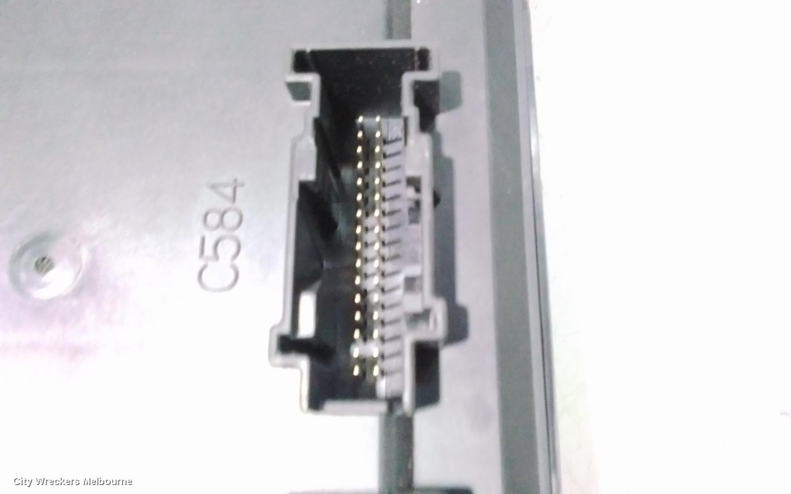 LAND ROVER RANGEROVER EVOQUE FUSE BOX, UNDER DASH, L538, 11/2011 - 01/2019