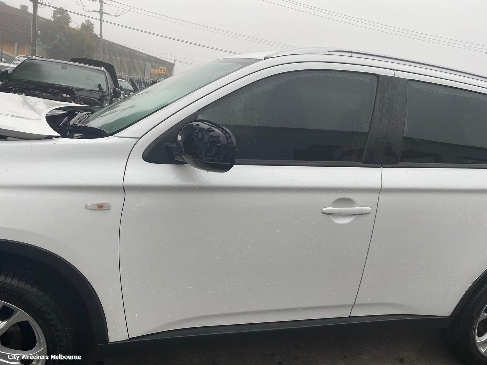 MITSUBISHI OUTLANDER ROOF RAIL
