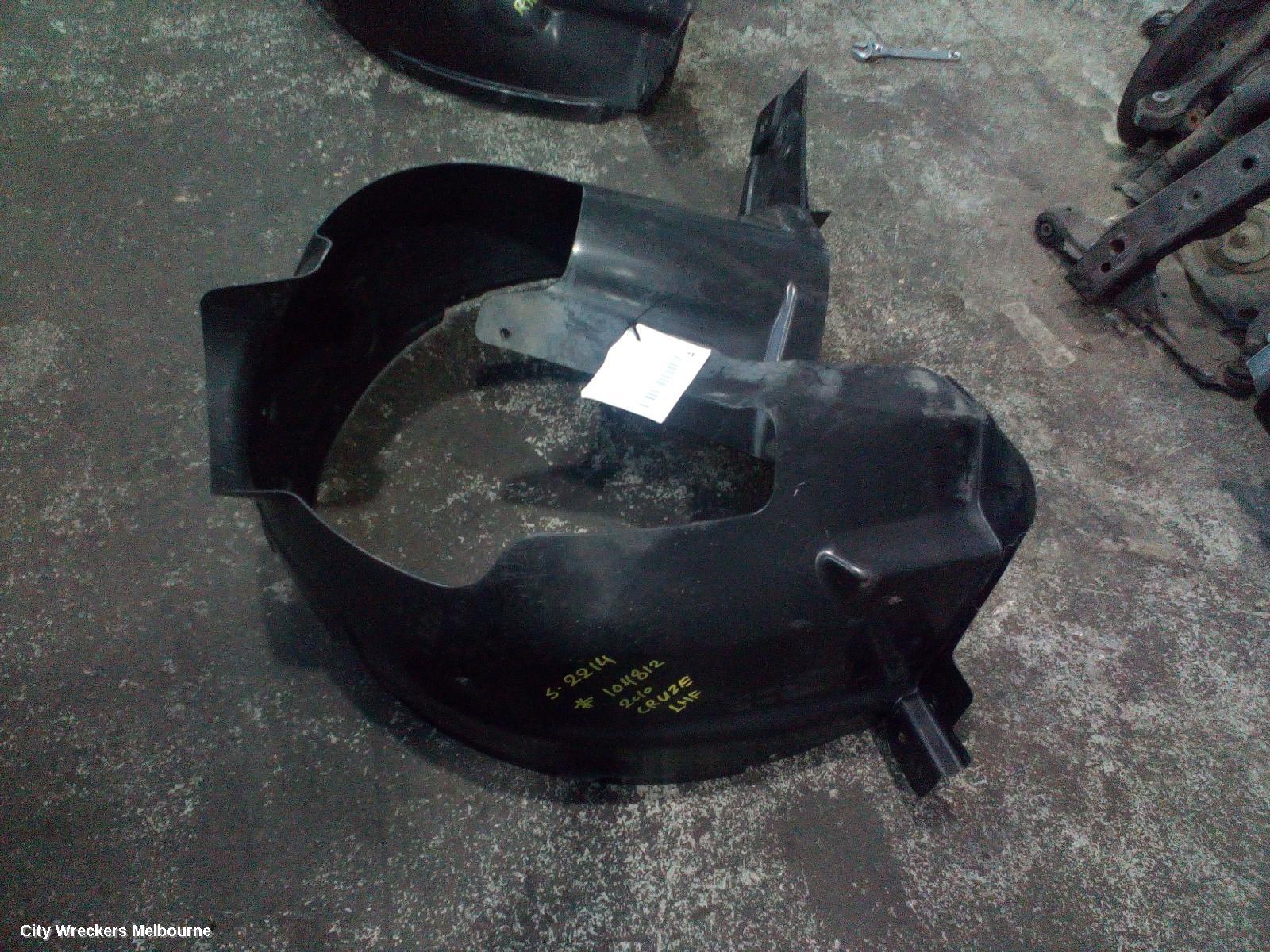 HOLDEN CRUZE LEFT GUARD LINER, FRONT, JG, 03/2009 - 02/2011