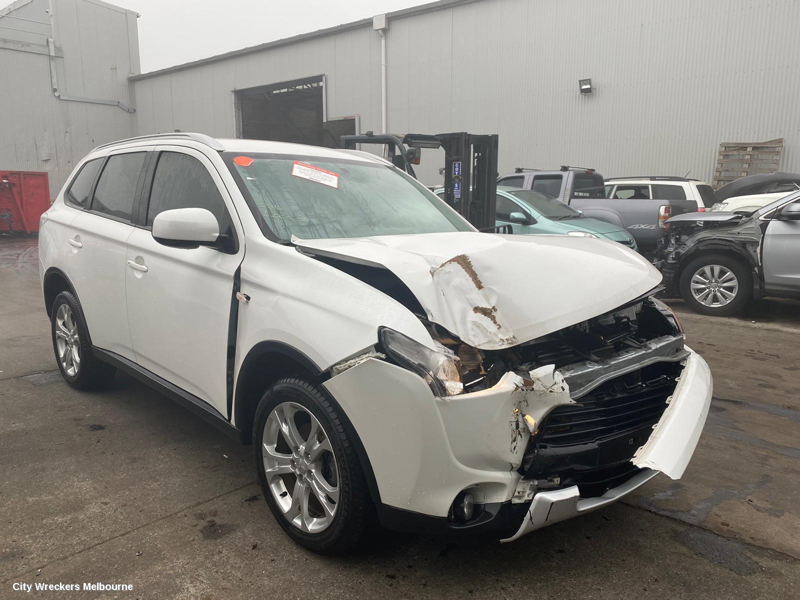MITSUBISHI OUTLANDER ROOF RAIL
