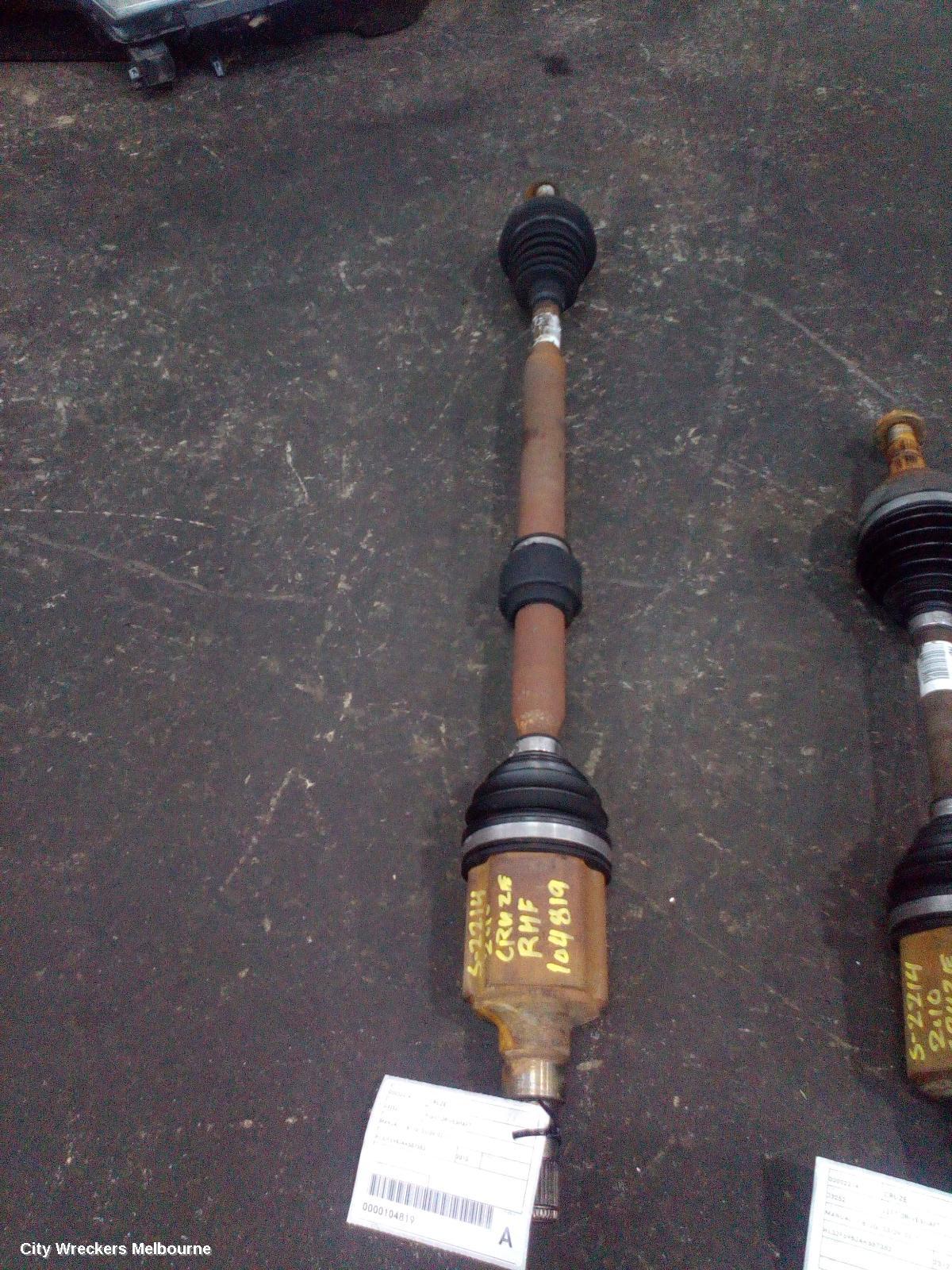 HOLDEN CRUZE RIGHT DRIVESHAFT, MANUAL, 1.8, JG, 03/2009 - 02/2011