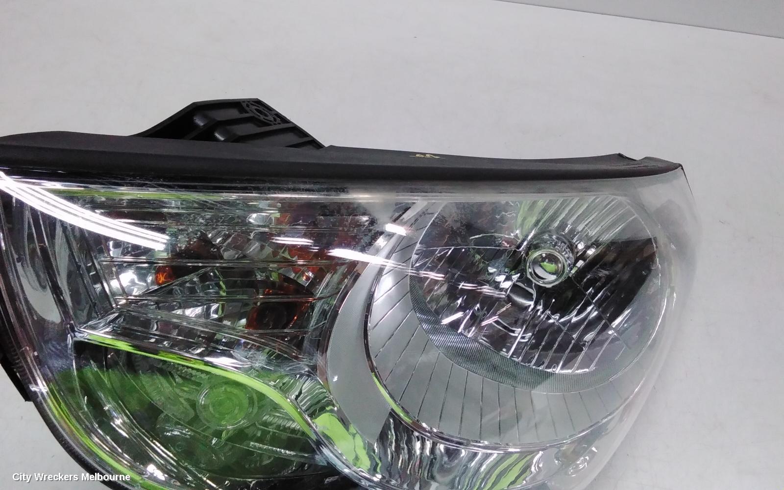 HYUNDAI IX35 LEFT HEADLAMP, LM SERIES, KOREAN BUILT (VIN KMHJ), 11/2009 - 09/2013