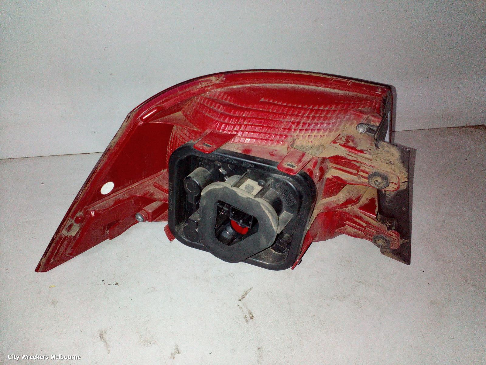 VOLKSWAGEN PASSAT LEFT TAILLIGHT, 3C/MK6 B7, SEDAN, NON LED TYPE, 09/2010 - 05/2015