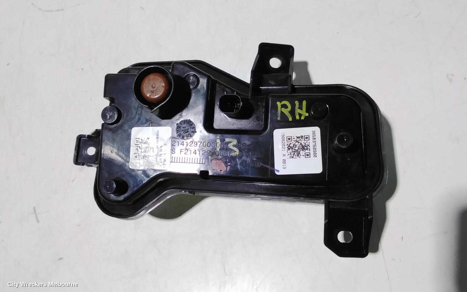 SUZUKI BALENO RIGHT INDICATOR/FOG/SIDE, BUMPER FOGLAMP, EW, 08/2019 ONWARDS