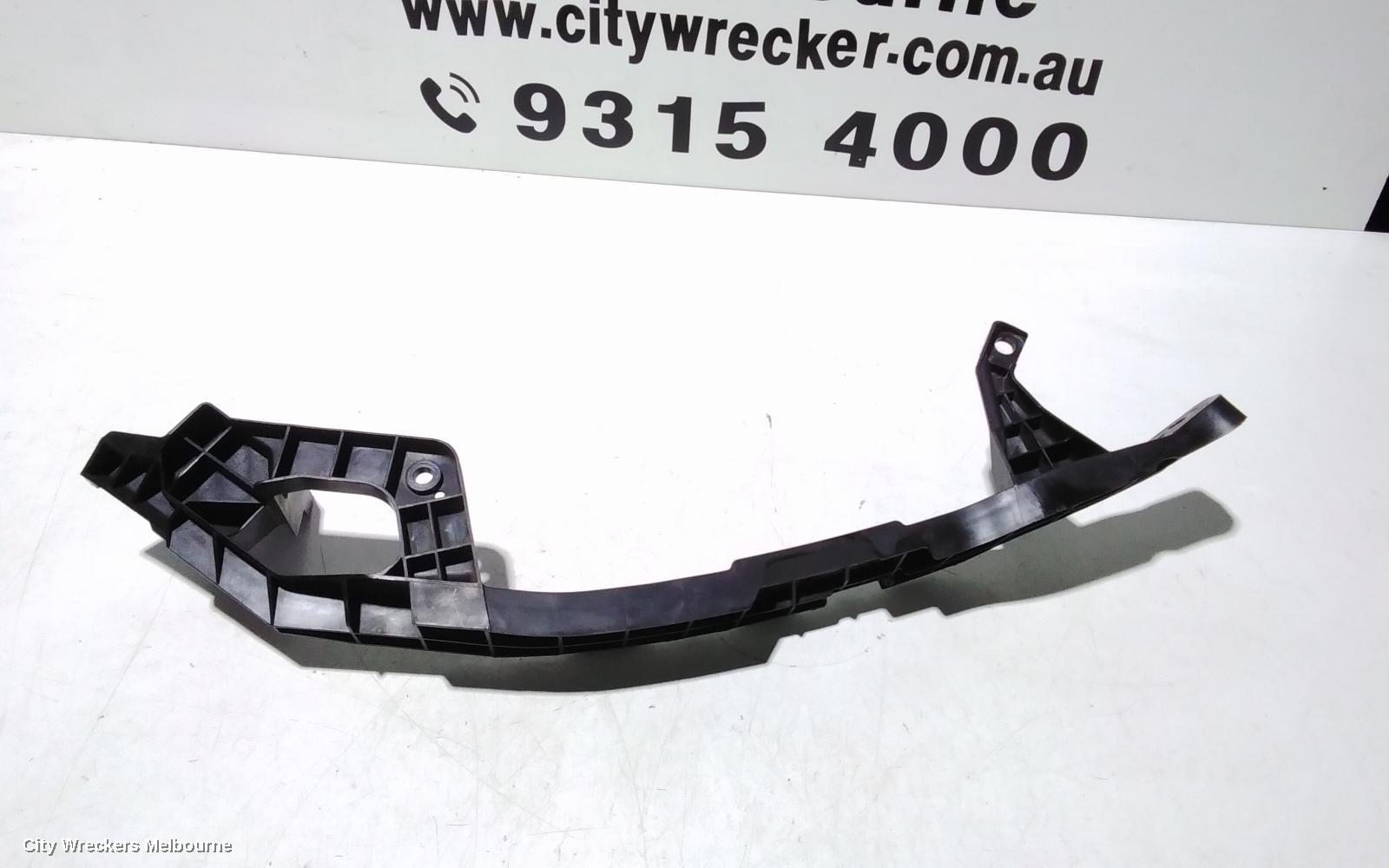 HONDA ACCORD, 8TH GENERATION 02/2008 - 04/2013, RIGHT HEADLIGHT BRAKET : 104953
