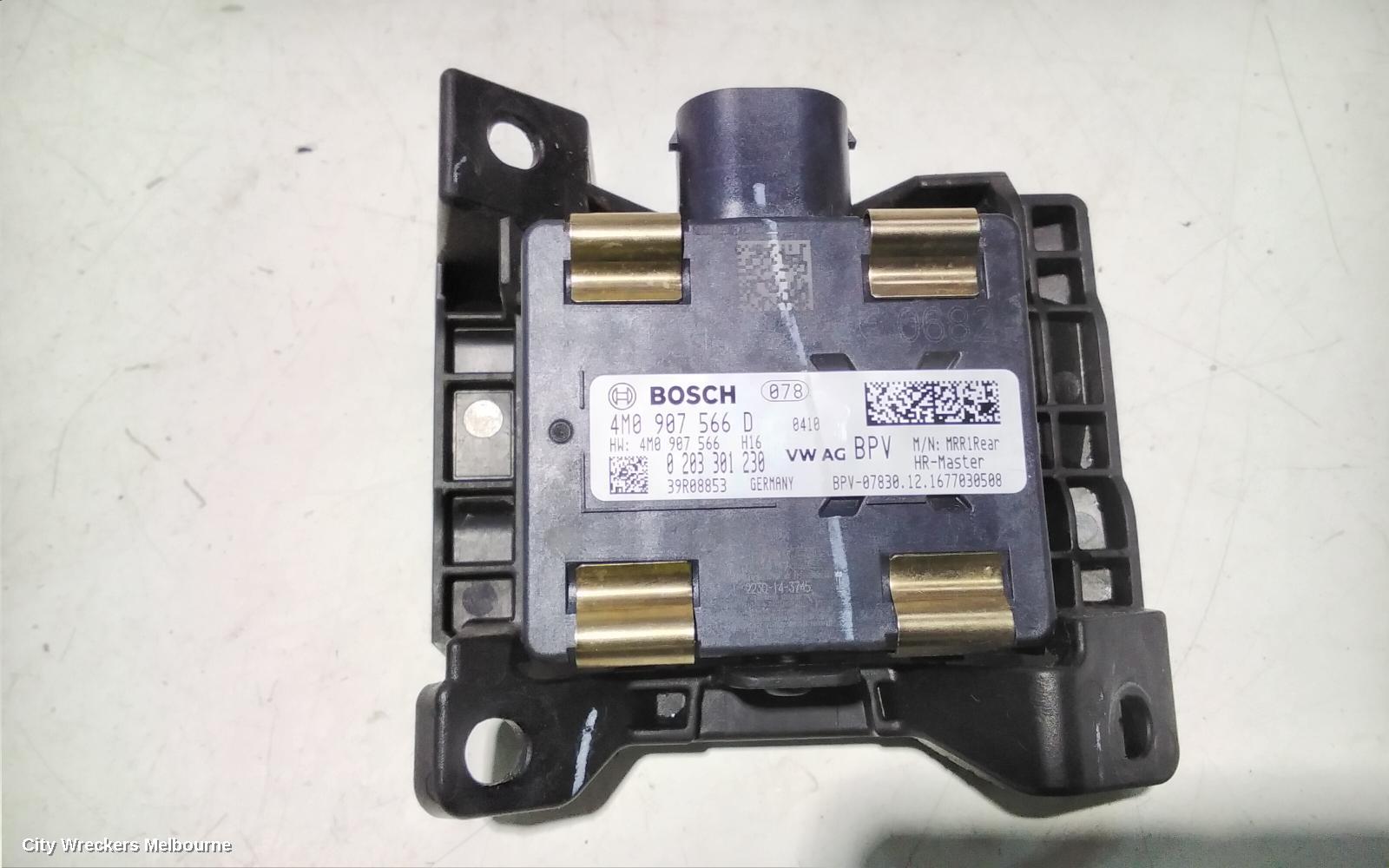 AUDI A4, B9 8W, 10/2015 - 01/2025, RIGHT REAR LANE CHANGE BLIND SPOT RADAR: 105025