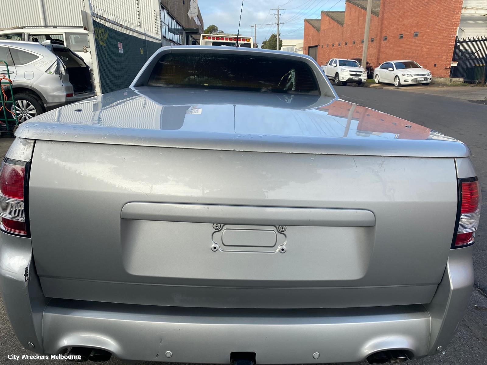 HOLDEN COMMODORE ENGINE COVER, 3.6, LY7, VE, 08/2006 - 04/2013