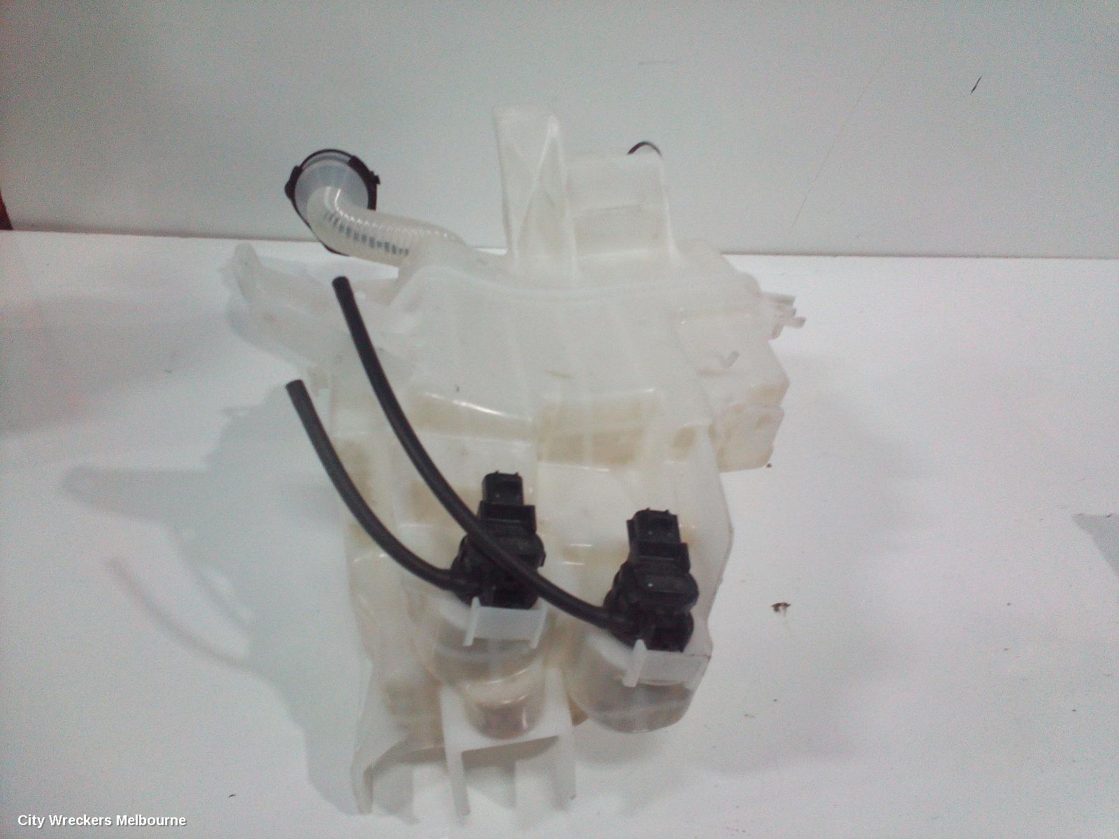 TOYOTA TARAGO WASHER BOTTLE, ACR50R, 03/2006 - 06/2020