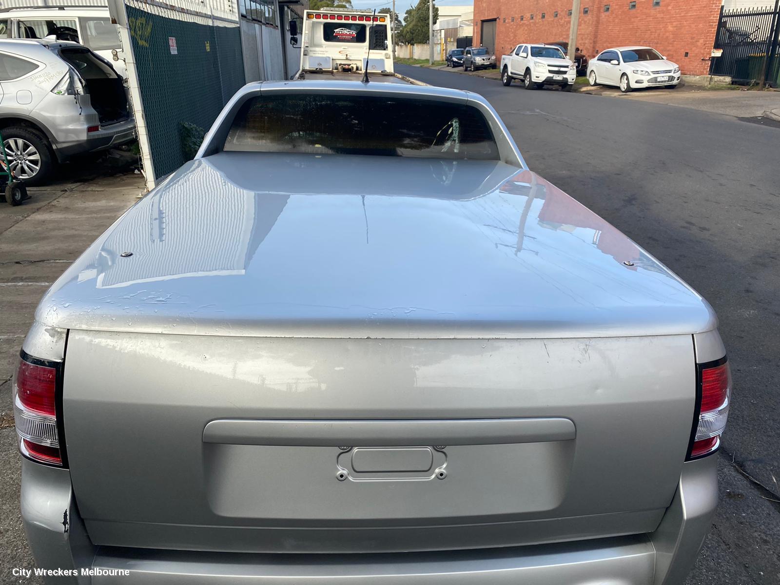 HOLDEN COMMODORE ENGINE COVER, 3.6, LY7, VE, 08/2006 - 04/2013