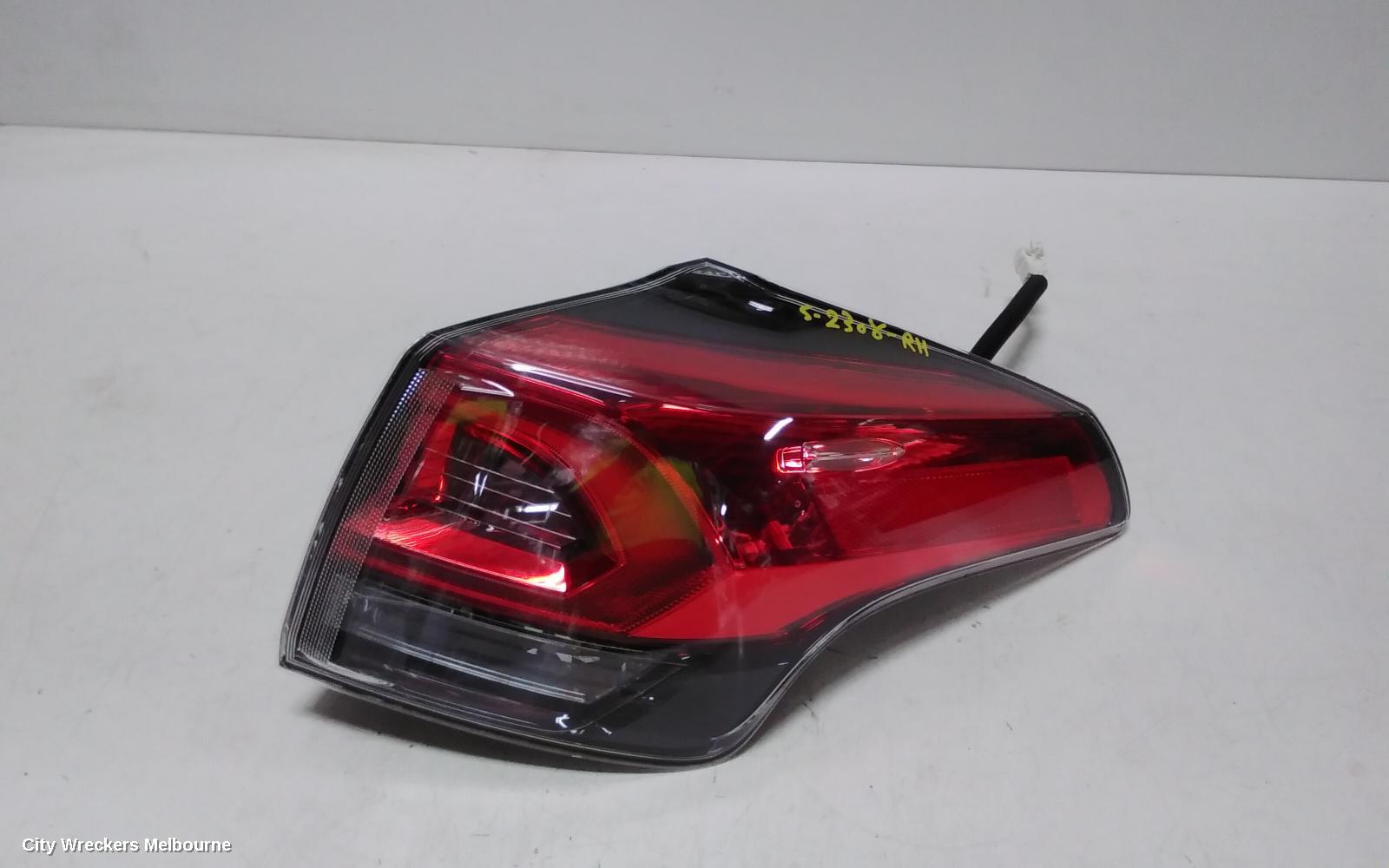 TOYOTA RAV4 RIGHT TAILLIGHT, IN BODY, XA40, 10/2015 - 11/2018