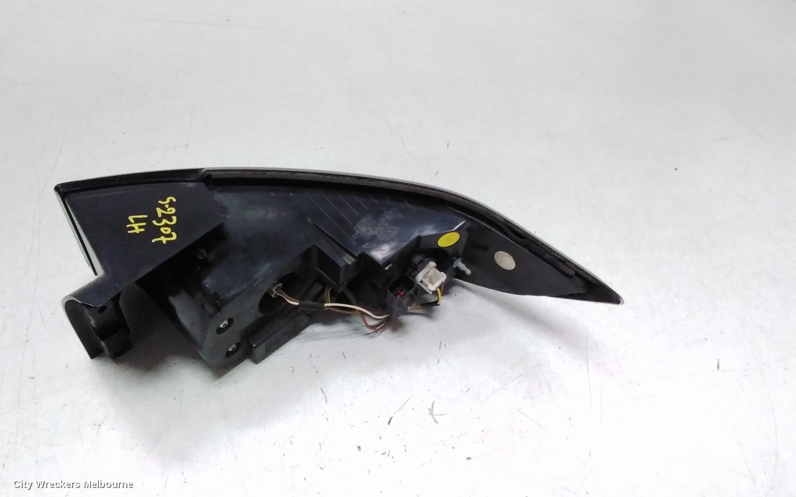 LAND ROVER RANGEROVER EVOQUE LEFT TAILLIGHT, IN BODY, L538, RED/CLEAR TYPE, 11/2011 - 06/2015