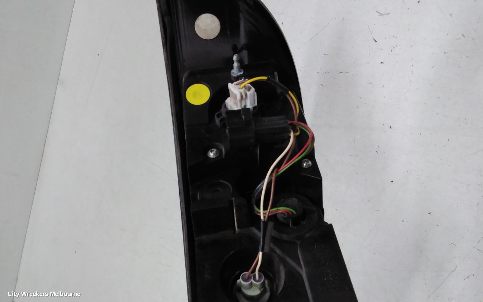 LAND ROVER RANGEROVER EVOQUE LEFT TAILLIGHT, IN BODY, L538, RED/CLEAR TYPE, 11/2011 - 06/2015