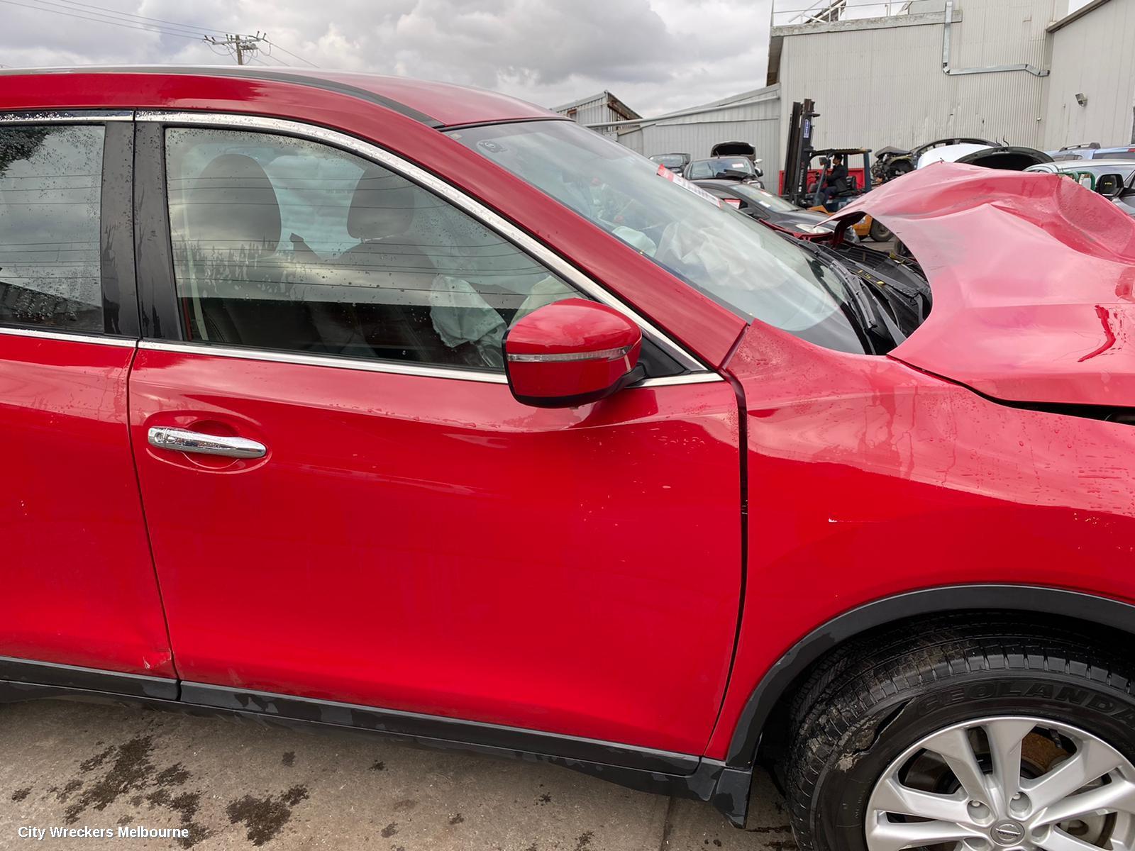 NISSAN XTRAIL LEFT FRONT DOOR WINDOW, T32, 02/2014 ONWARDS