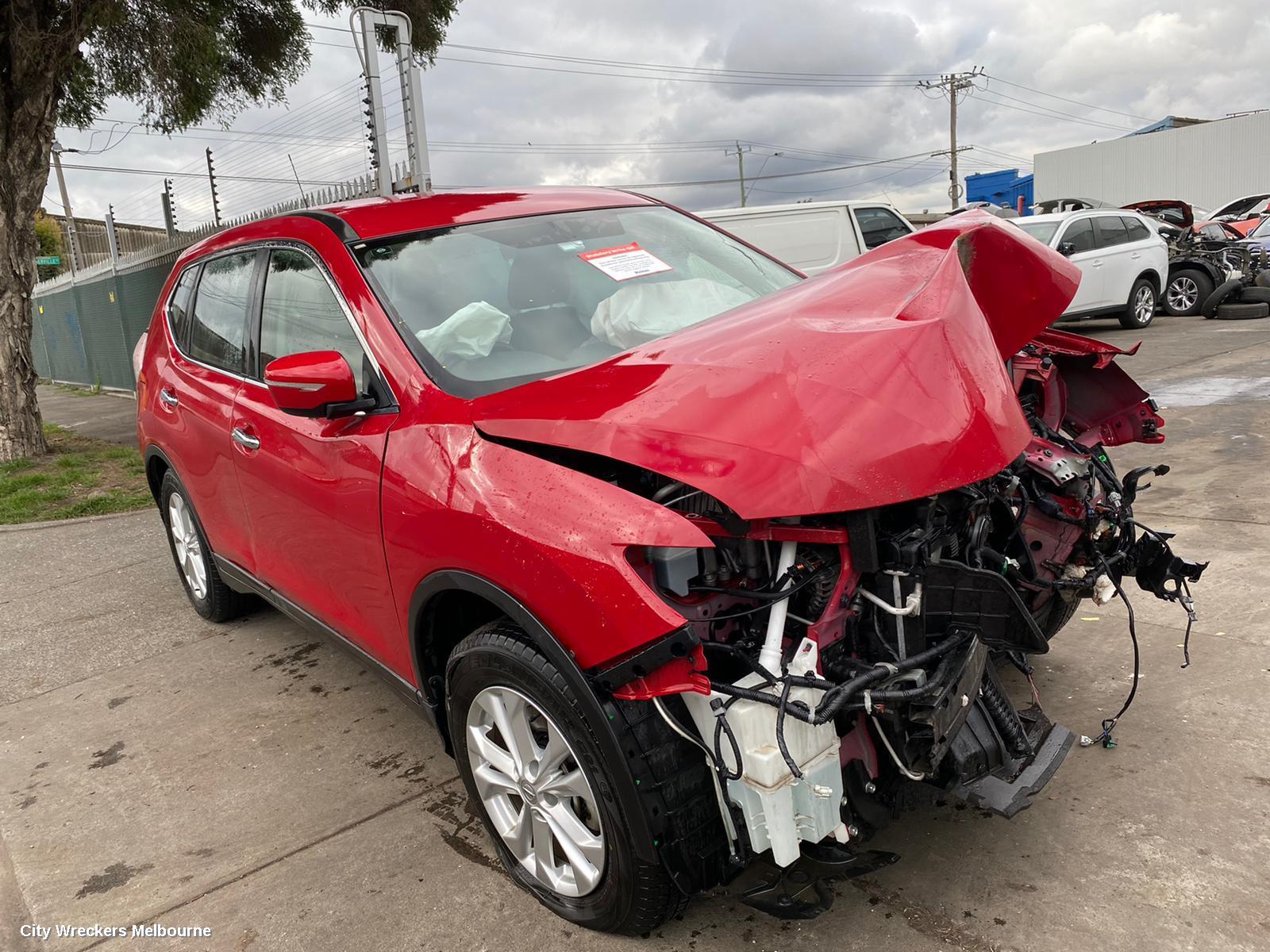 NISSAN XTRAIL LEFT FRONT DOOR WINDOW, T32, 02/2014 ONWARDS