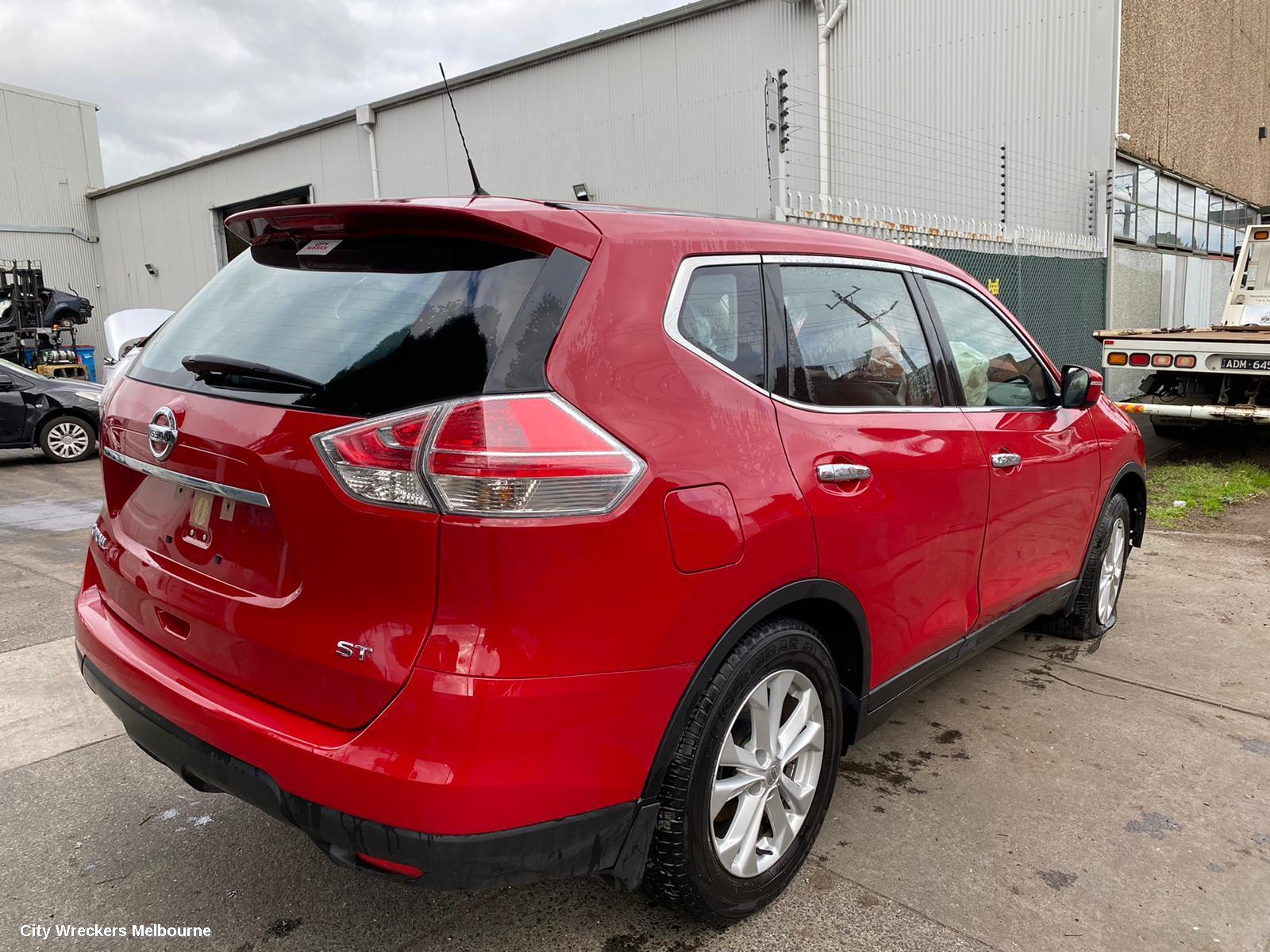 NISSAN XTRAIL LEFT FRONT DOOR WINDOW, T32, 02/2014 ONWARDS