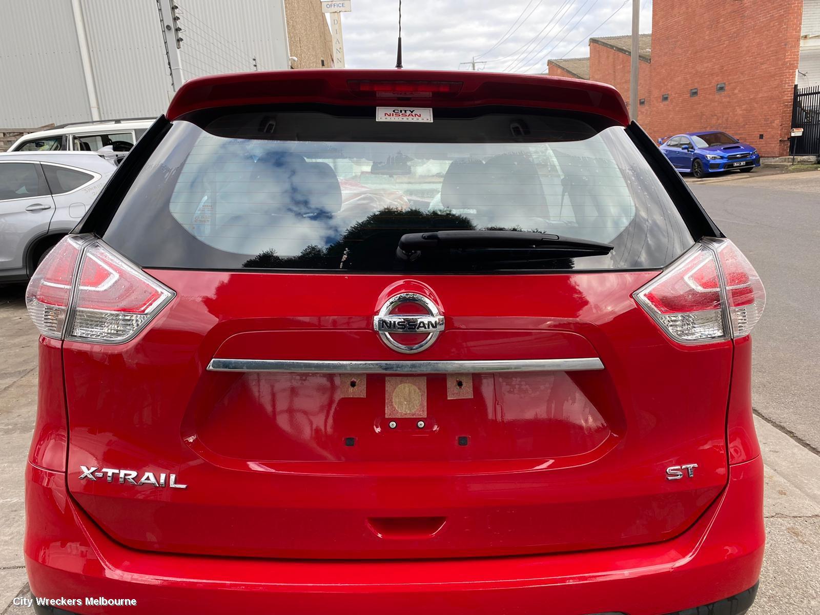 NISSAN XTRAIL LEFT FRONT DOOR WINDOW, T32, 02/2014 ONWARDS