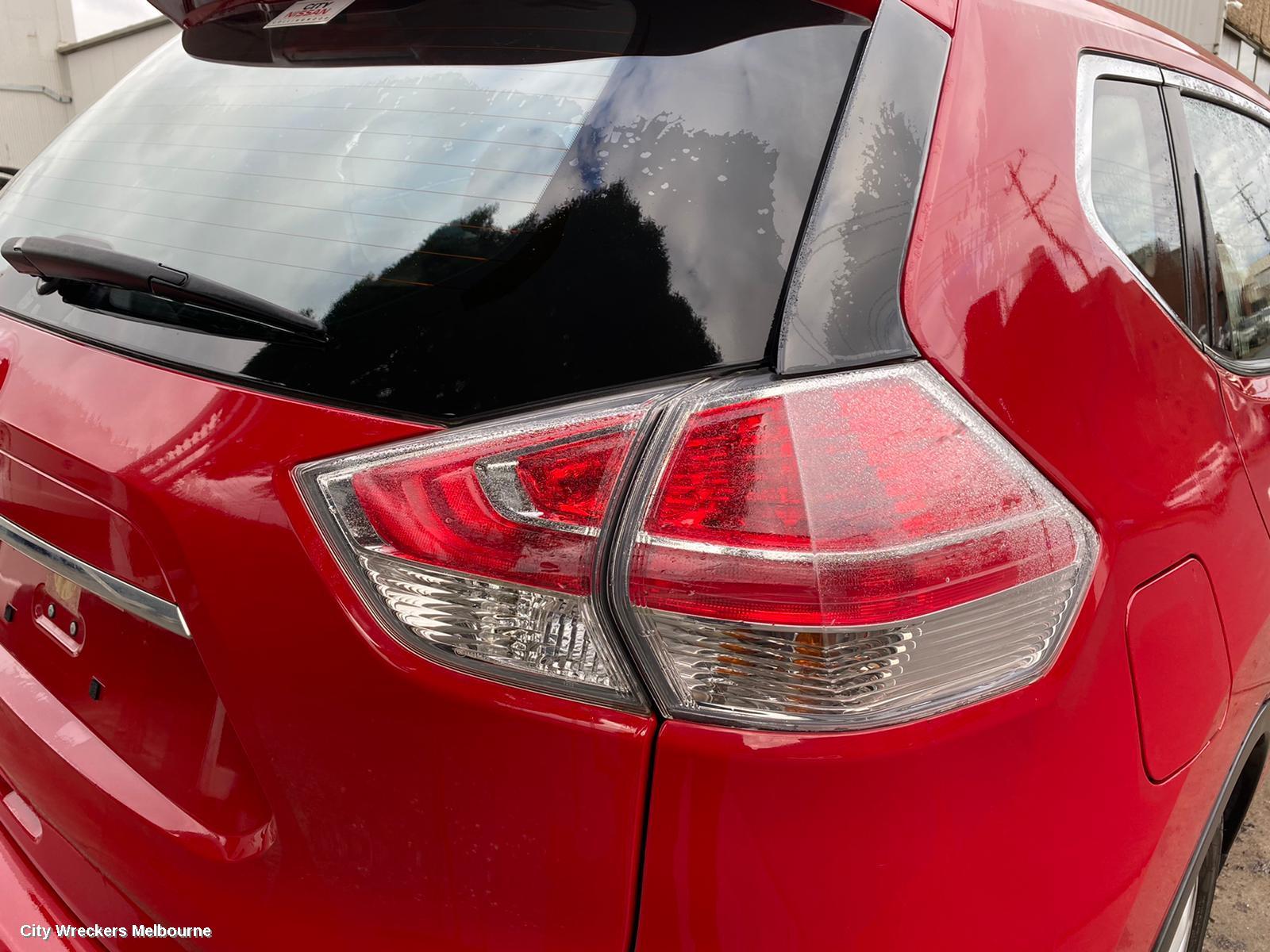 NISSAN XTRAIL LEFT FRONT DOOR WINDOW, T32, 02/2014 ONWARDS