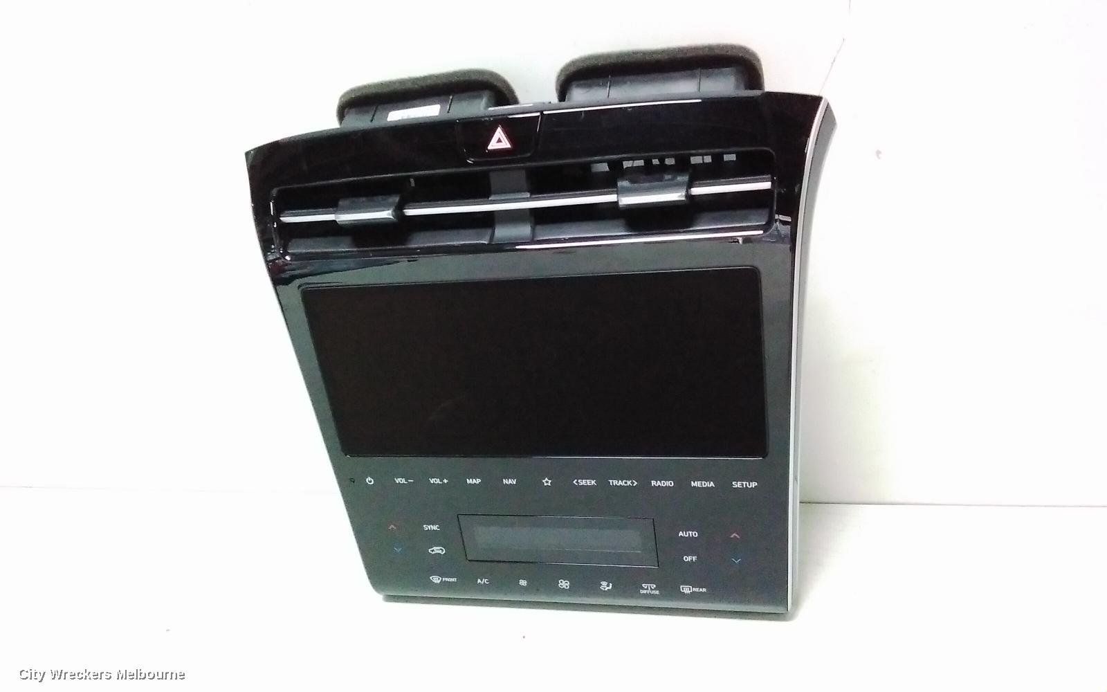 HYUNDAI TUCSON RADIO/CD/DVD/SAT/TV, FRONT DISPLAY UNIT, TOUCH SCREEN, 10.25IN, W/ SAT NAV TYPE, NX4, 02/2021 ONWARDS