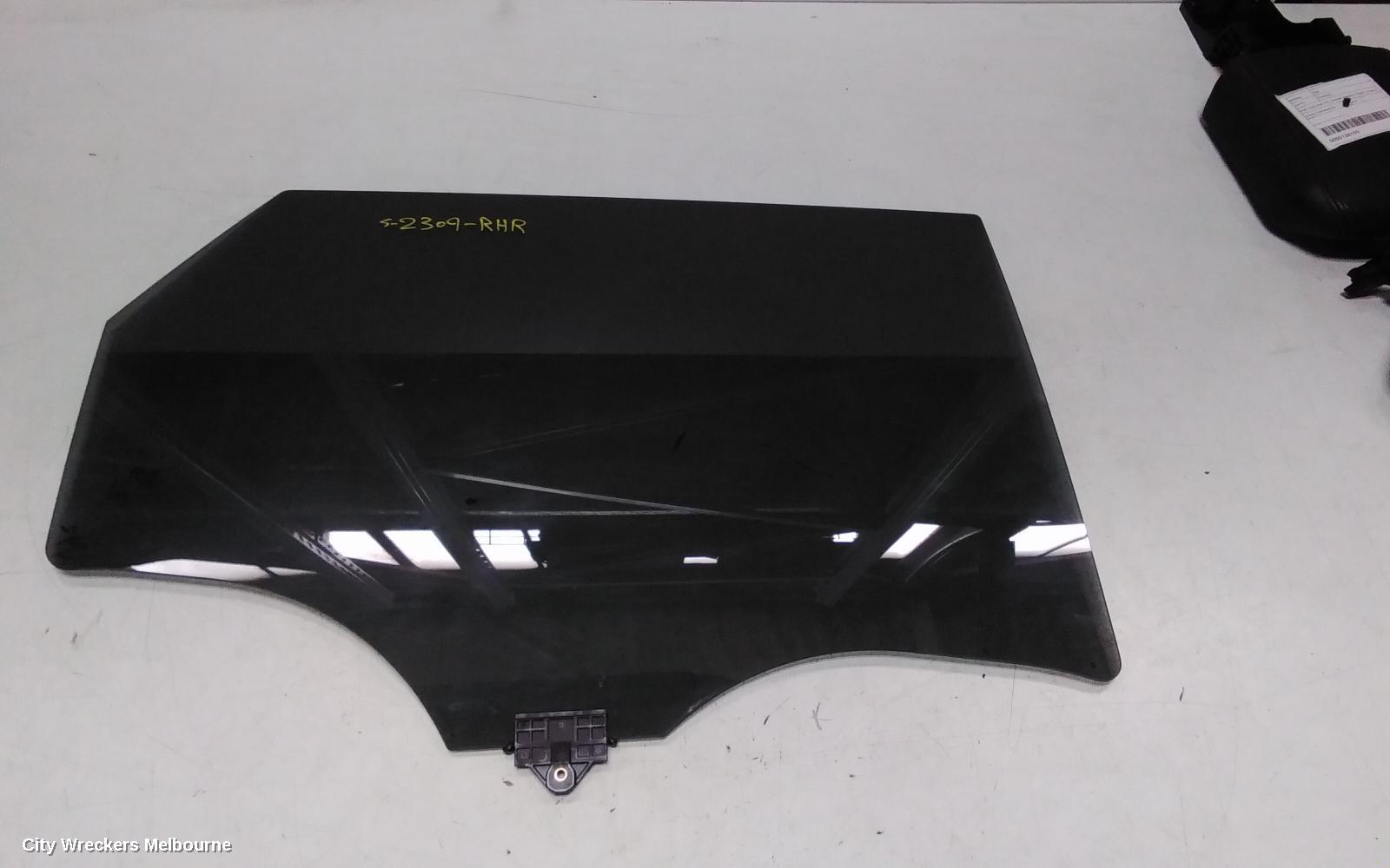 HYUNDAI TUCSON RIGHT REAR DOOR WINDOW, NX4, 02/2021 ONWARDS