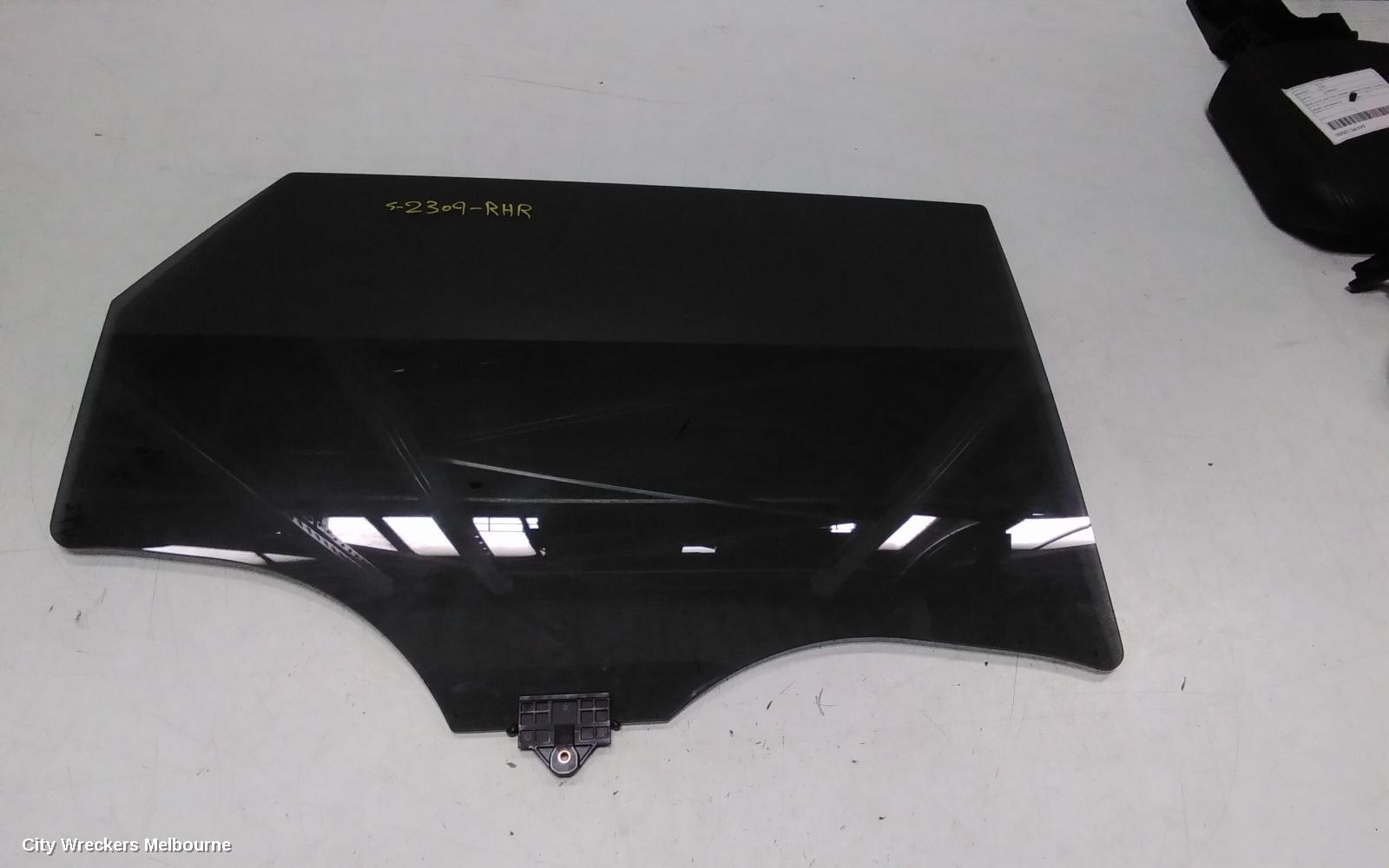 HYUNDAI TUCSON RIGHT REAR DOOR WINDOW, NX4, 02/2021 ONWARDS