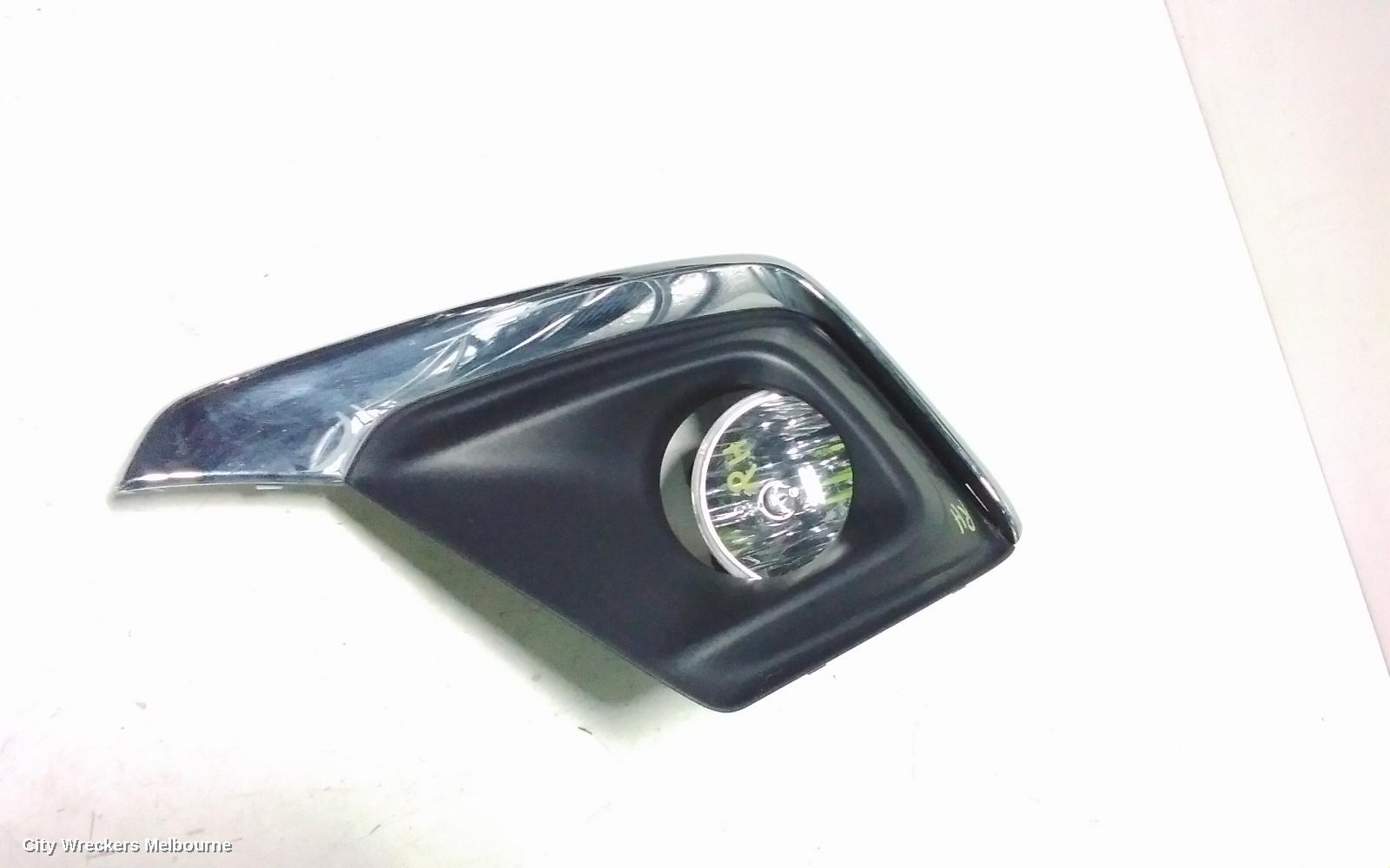 HOLDEN CAPTIVA RIGHT INDICATOR/FOG/SIDE, BUMPER FOGLAMP CHROME SURROUND, CG, 10/2015 - 06/2018
