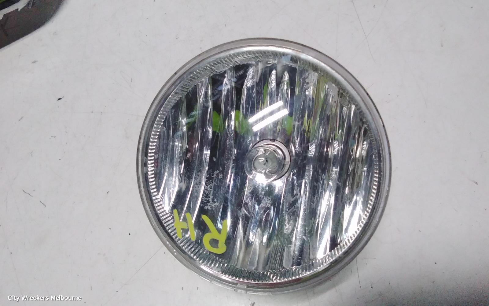 HOLDEN CAPTIVA RIGHT INDICATOR/FOG/SIDE, BUMPER FOGLAMP CHROME SURROUND, CG, 10/2015 - 06/2018