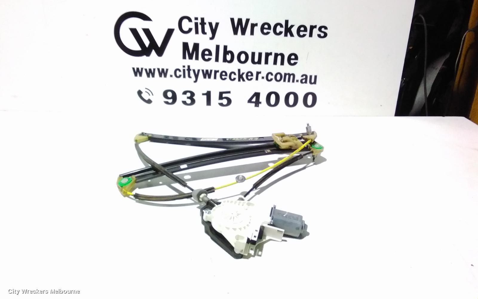 AUDI Q3 RIGHT FRONT WINDOW REG/MOTOR, 8U, 03/2012 - 12/2018
