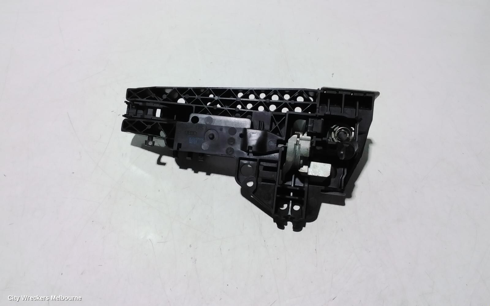 AUDI Q3 DOOR HANDLE, 8U, 03/2012 - 12/2018